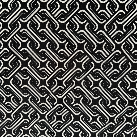 Cocomo Petite blouse, size S neutral geometric, ties ruffle stand up collar EUC - Picture 6 of 14